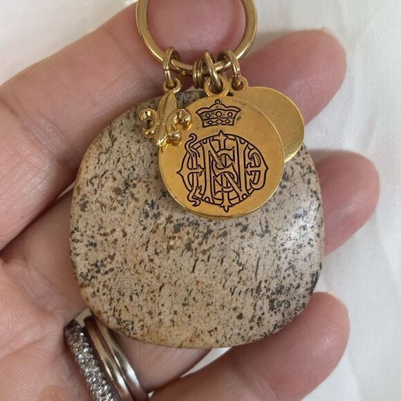 Club Monaco Mixed Media Harrods Knightsbridge NSEW Necklace - Picture 3 of 13